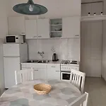 Pavao * Postira